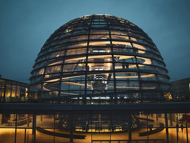 Введение изогнутого стекла