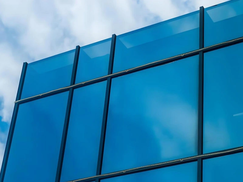 Антибликовое стекло-создание четкого поля зрения