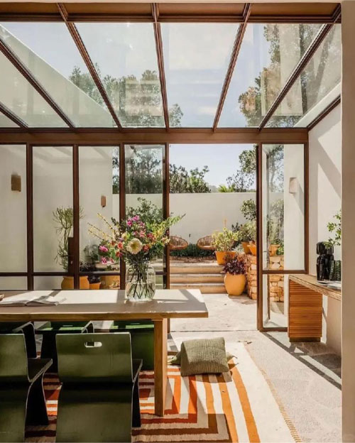 the-sunrooms-are-warm-in-winter-and-cool-in-summer10.jpg the-sunrooms-are-warm-in-winter-and-cool-in-summer10.jpg