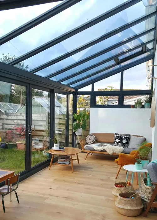 the-sunrooms-are-warm-in-winter-and-cool-in-summer13.jpg the-sunrooms-are-warm-in-winter-and-cool-in-summer13.jpg