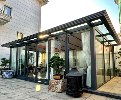 the-sunrooms-are-warm-in-winter-and-cool-in-summer9.jpg the-sunrooms-are-warm-in-winter-and-cool-in-summer9.jpg